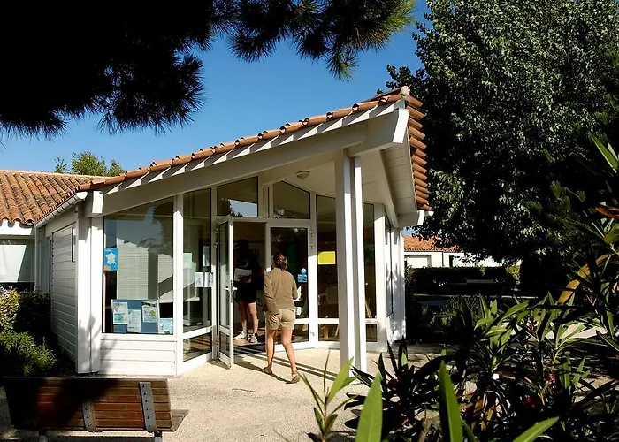 Vvf Ile De Re 3* Sainte-Marie-de-Re